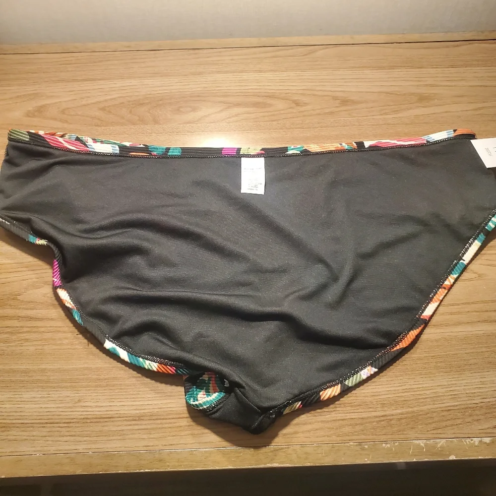 Bikini Bottom - Picture 4 of 5